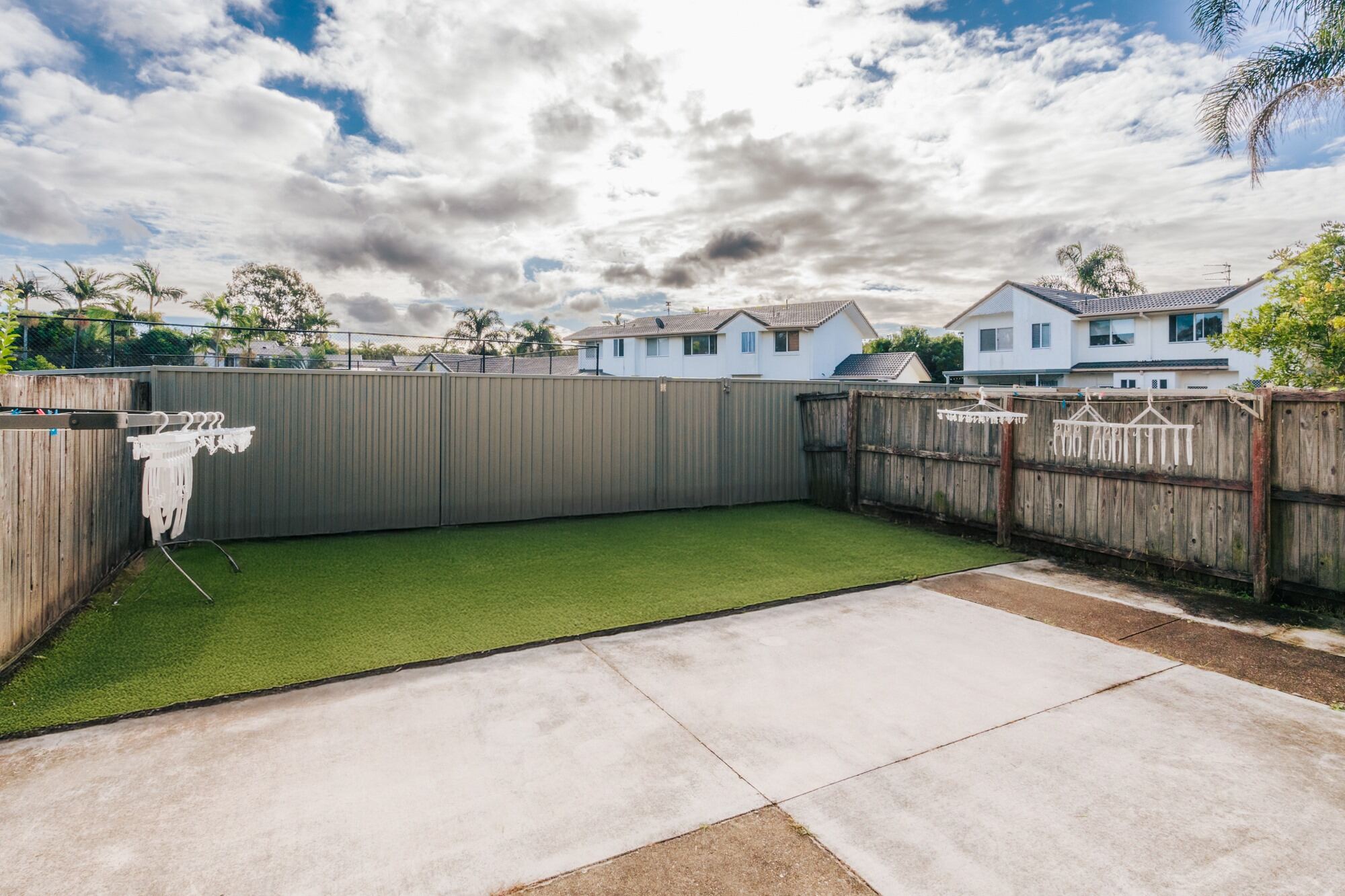 56/2 St Kevins Ave, Benowa, QLD 4217